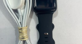 Mint
													Apple Watch SE 2nd Gen 40mm - Midnight, A2722 - GPS, Aluminum, photo 3 of 5