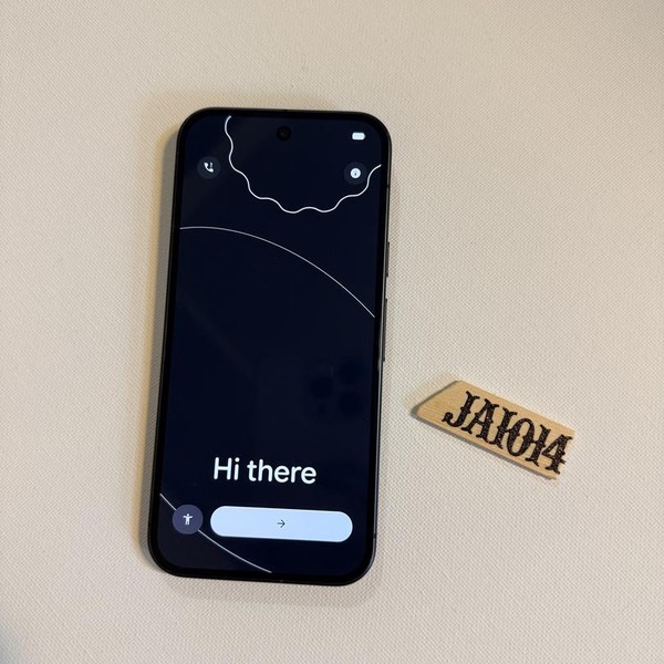 Google Pixel 10 - T-Mobile, 128 GB, Obsidian, GLBW0