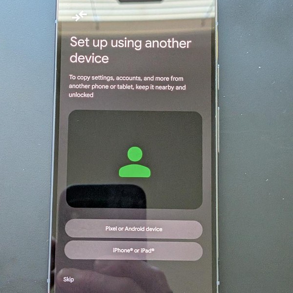 Google Pixel 10 Pro - Unlocked, 128 GB, Moonstone, G4QUR