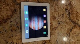 Fair
													Apple iPad 4 - Verizon, White, 16 GB, A1460, photo 3 of 10