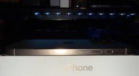 Mint
													Apple iPhone 16 Pro - Unlocked, Desert, 256 GB, A3083, photo 5 of 7