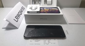Good
													Apple iPhone Xs Max - Unlocked, Gold, 64 GB, A1921, photo 2 of 10