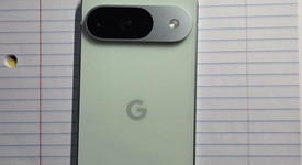 Mint
													Google Pixel 9 - Unlocked, Wintergreen, 128 GB, 12 GB, G2YBB, photo 3 of 6
