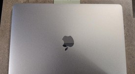 Good
													MacBook Pro 2018 (With Touch Bar) - 13" - I7, Silver, 256 GB, 16 GB, photo 1 of 10