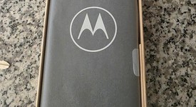 Mint
													Motorola Edge (2024) - Unlocked, Midnight Blue, 256 GB, 8 GB, photo 2 of 8