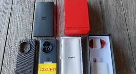 Good
													OnePlus 13 - Unlocked, Black Eclipse, 512 GB, 16 GB, photo 1 of 8