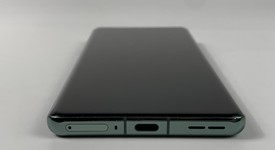 Good
													OnePlus 12 - Unlocked, Green, 512 GB, 16 GB, CPH2583, photo 4 of 7