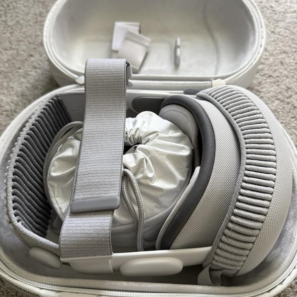 Apple Vision Pro - 1 TB