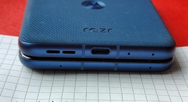 Good
													Motorola Razr (2025) - Verizon, Blue, 256 GB, 8 GB, photo 4 of 7