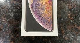 Mint
													Apple iPhone Xs Max - Unlocked, Gold, 256 GB, A1921, photo 1 of 20