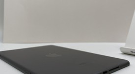 Mint
													Apple iPad Mini 5th Gen - Unlocked, Gray, 64 GB, photo 4 of 5