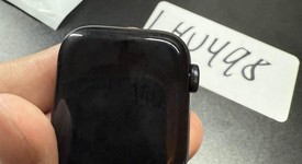 Good
													Apple Watch SE 2nd Gen 40mm - Midnight, A2722 - GPS, Aluminum, photo 1 of 3