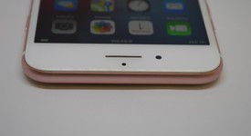 Good
													Apple iPhone 7 Plus - Unlocked, Rose Gold, 32 GB, A1661, photo 5 of 11