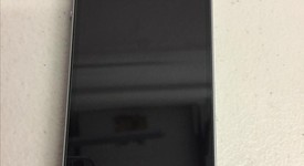 Good
													Apple iPhone SE 1st Gen 2016 - AT&T, Grey, 32 GB, A1662, photo 2 of 7