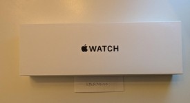 New
													Apple Watch SE 2nd Gen 44mm - Unlocked, Midnight, A2727 - Cellular, Aluminum, photo 1 of 2