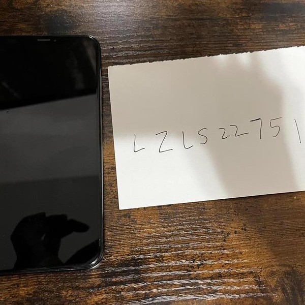 Apple iPhone Xs Max - Unlocked Non-US, 256 GB, Gray, A2104