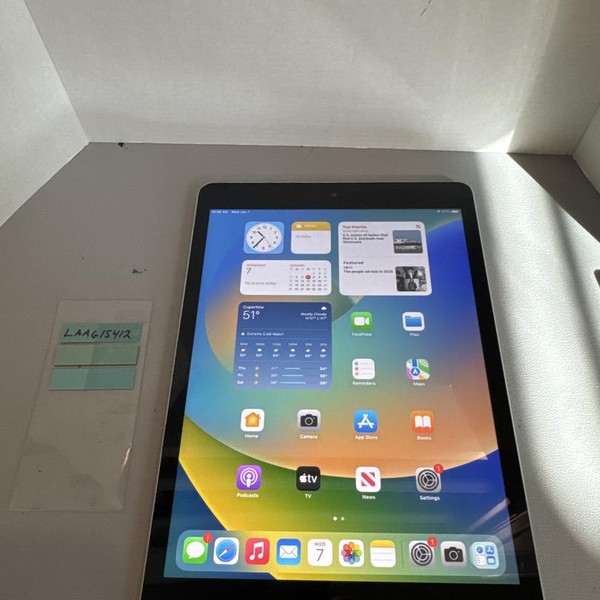 Apple iPad 9th Gen - Wi-Fi, Silver, 64 GB, A2602