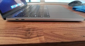 Good
													MacBook Pro 2016 (With Touch Bar) - 13" - Gray, 512 GB, 8 GB, photo 3 of 17