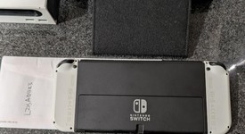 Mint
													Nintendo Switch - OLED - White, 64 GB, photo 4 of 7