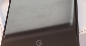 Good
													Google Pixel 4 XL - Unlocked, Black, 128 GB, 6 GB, G020J, Google Edition, photo 3 of 19