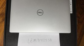 Mint
													Dell XPS Laptop, photo 2 of 12