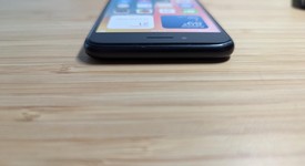 Good
													Apple iPhone SE 3rd Gen 2022 - Unlocked, Midnight, 64 GB, A2595, photo 5 of 13