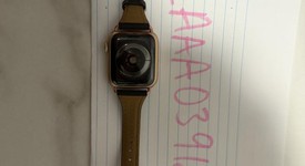 Good
													Apple Watch Series 5 40mm - Gold, A2092 - GPS, Aluminum, photo 4 of 5
