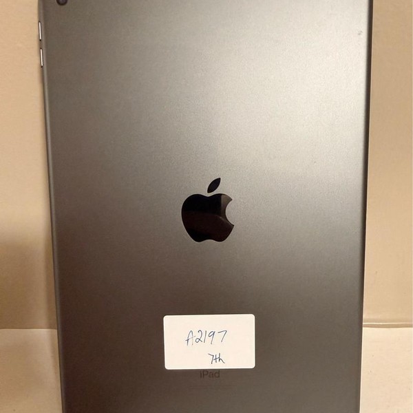 Apple iPad 7th Gen - Wi-Fi, 32 GB, Gray, A2197
