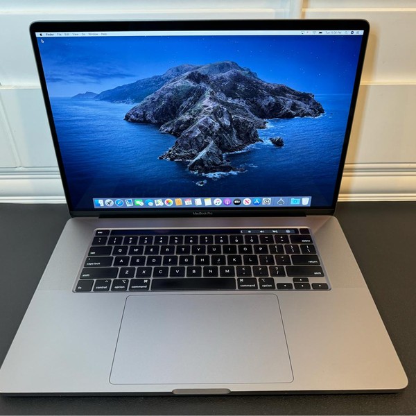 MacBook Pro 2019 - 16 inch - 512 GB, Gray, 32 GB, Intel Core i7