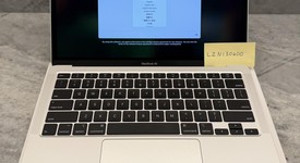 Good
													MacBook Air 2020 - 13" - I7, Silver, 256 GB, 16 GB, photo 2 of 8