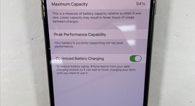 Good
													Apple iPhone Xs Max - Unlocked, Gold, 64 GB, A1921, photo 2 of 10