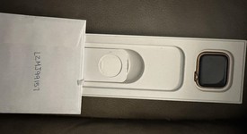 Mint
													Apple Watch SE 1st Gen 40mm - T-Mobile, Gold, A2353 - Cellular, Aluminum, photo 4 of 5