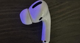 Used
													Apple AirPods Pro 1st Gen - Wireless Case, photo 4 of 13