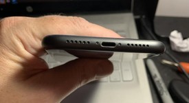 Good
													Apple iPhone 11 - Unlocked, Black, 64 GB, A2111, photo 6 of 6