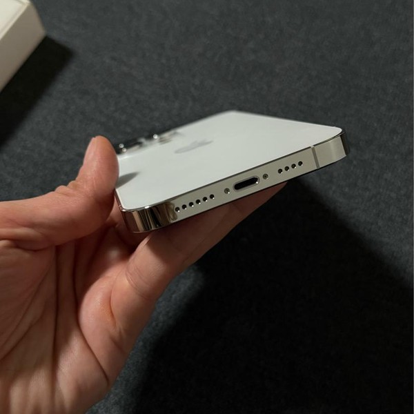 Apple iPhone 14 Pro Max - Unlocked Non-US, 256 GB, Silver, A2893