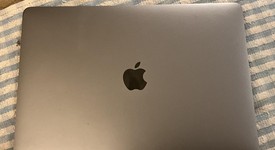 Good
													MacBook Air 2020 - 13" - I5, Gray, 512 GB, 8 GB, photo 4 of 10