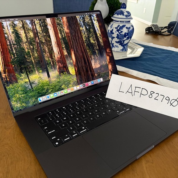 MacBook Pro 2024 - 16 inch - 512 GB, Space Black, 24 GB, Apple M4 Pro 14-core