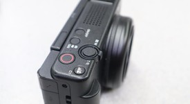 Good
													Sony ZV-1F - Black, photo 3 of 7