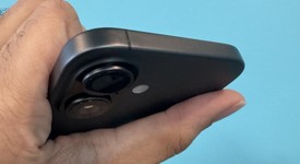 Mint
													Apple iPhone 17 - Cricket, Black, 256 GB, A3258, photo 6 of 6