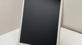 Fair
													Apple iPad 8th Gen - Wi-Fi, Gold, 128 GB, A2270, photo 2 of 7