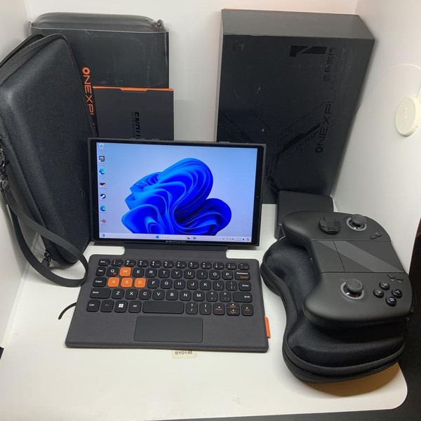 ONEXPLAYER X1 Mini - 1 TB, Black, 32 GB, AMD Ryzen 7