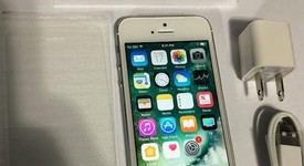 Mint
													Apple iPhone 5S - Unlocked, Gold, 16 GB, A1453, photo 3 of 9