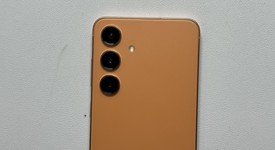 Good
													Samsung Galaxy S24 - Unlocked, Orange, 256 GB, 8 GB, SM-S921U1, photo 4 of 15