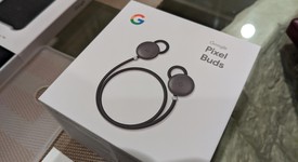 Mint
													Google Pixel 2 XL - Unlocked, Black & White, 128 GB, Google Edition, photo 5 of 16