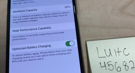 Good
													Apple iPhone X - Unlocked, Silver, 256 GB, A1865, photo 3 of 9