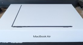 New
													MacBook Air 2025 (M4) - 13" - Apple M4, Midnight, 256 GB, 16 GB, photo 2 of 6