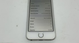Good
													Apple iPhone SE 1st Gen 2016 - Unlocked, Silver, 32 GB, A1723, photo 2 of 10