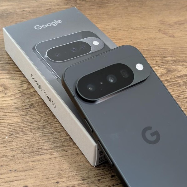 Google Pixel 10 - Unlocked, 128 GB, Obsidian, GLBW0