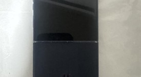 Good
													Motorola Razr Plus (2024) - Unlocked, Navy Blue, 256 GB, 12 GB, photo 3 of 8