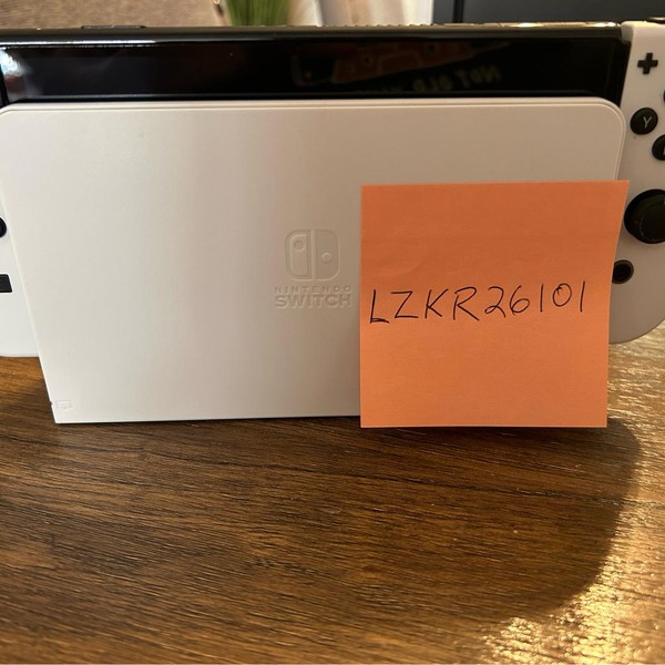 Nintendo Switch - OLED - 64 GB, White